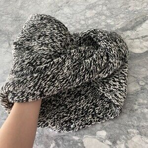 J.Crew Chunky Wool Knitted Infinity Scarf Black White One Size